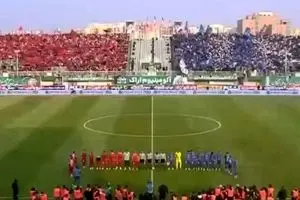 ویدیوی جنجالی از دربی؛ تخریب دیوار و ورود به ورزشگاه بدون بلیت توسط تعدادی از هواداران!