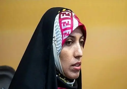 نوه جمشید هاشم پور در آغوش پدربزرگ + عکس

