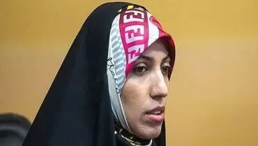 شکایت آمنه ذبیح پور از نفرات احمدی نژاد+ عکس
