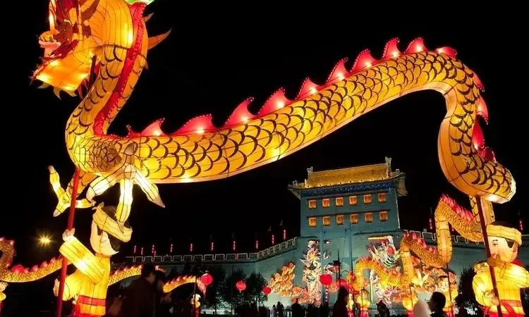 آغاز سال نو در چِنگدوی چین+ فیلم
