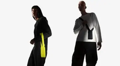 محصول جدید اپل: iPhone Pocket با قیمت ۲۳۰ دلار معرفی شد