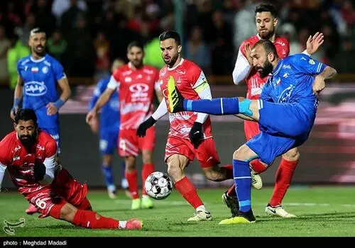 اولین واکنش ابرقویی به انتقادات هواداران پرسپولیس