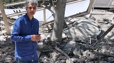 بازدید عادل فردوسی‌پور از دانشگاه صنعتی شریف