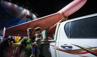 رونمایی از پهپادهای صورتی و آبی در تهران + تصاویر