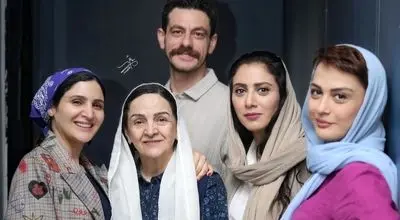 ادای دین مارال فرجاد به بانوی پیشکسوت تئاتر ایران + عکس