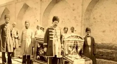 قاب تاریخی از تشییع جنازۀ ناصرالدین شاه قاجار