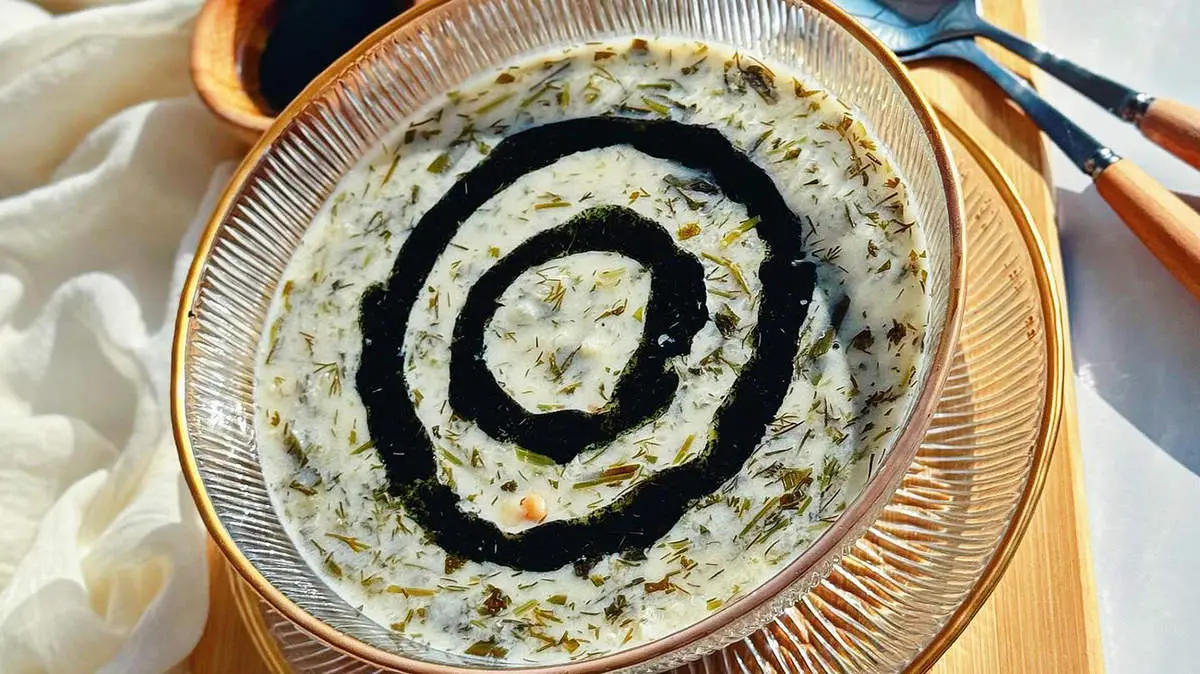 طرز تهیه آش دوغ اردبیلی اصیل+فیلم / این افطاری متفاوت را از دست ندهید