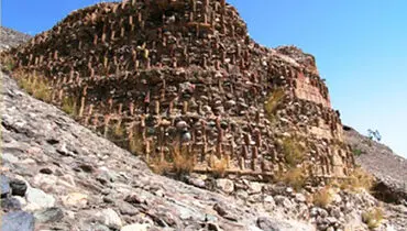 معدنکاوی قلعه سموران جیرفت تهدیدی برای میراث تاریخی ایران