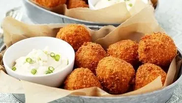 طرز تهیه توپک مرغ پنیری سوخاری