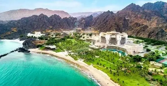 همکاری ایران و عمان؛ دریچه‌ای تازه به گردشگری دریایی و سلامت