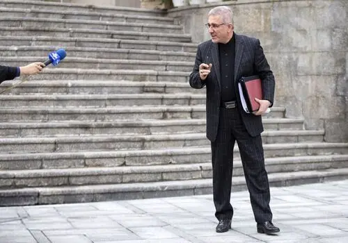 برای پاداش و عیدی پایان سال چه تصمیمی گرفته شد؟