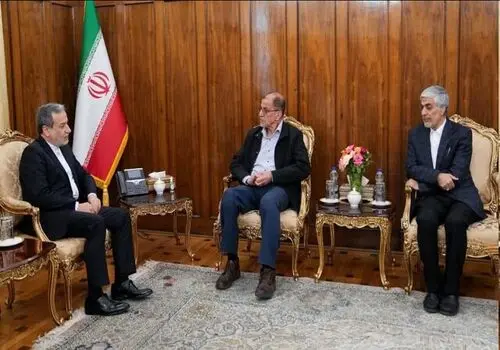 توئیت عراقچی در روز ملی فرش ایرانی