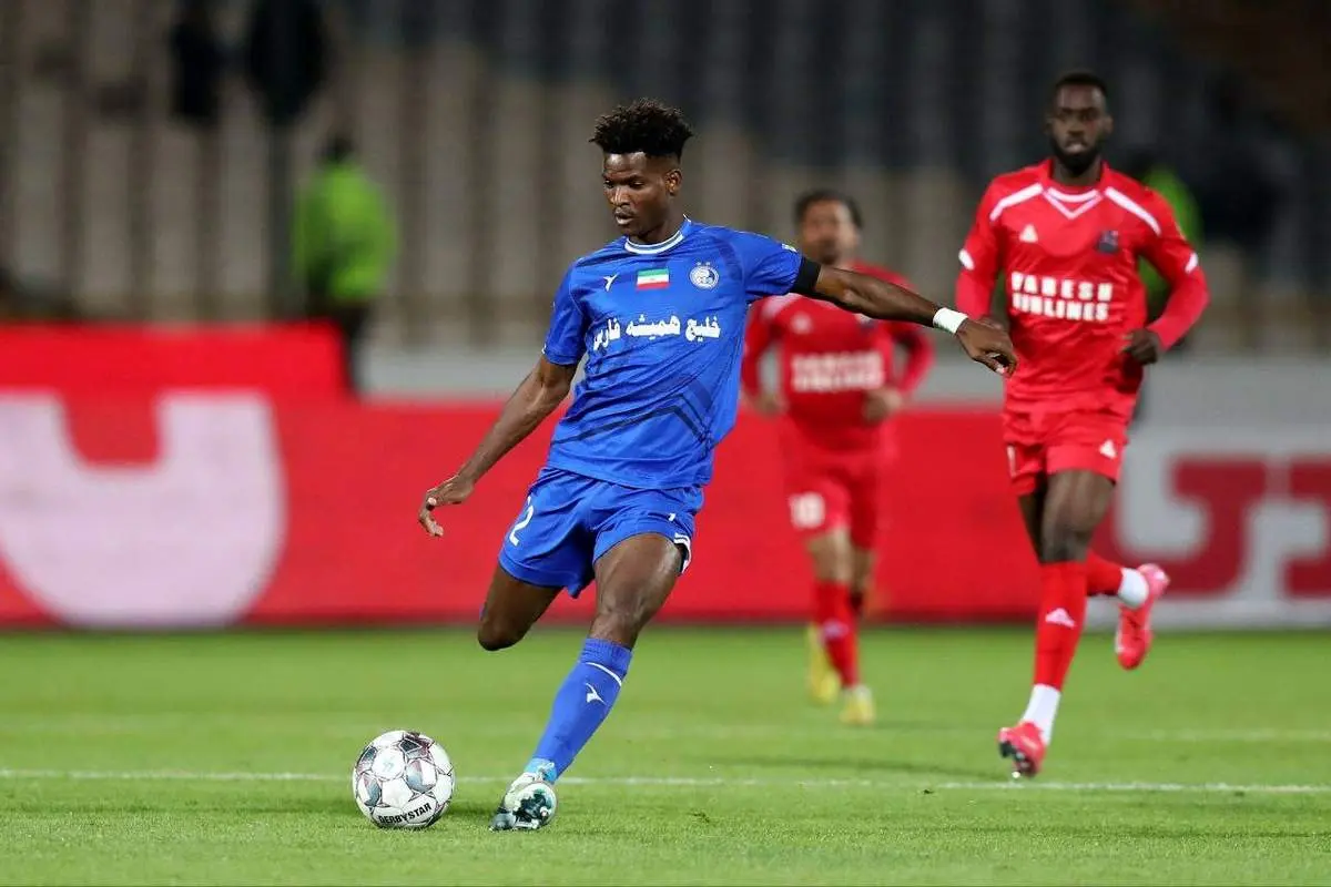 چراغ سبز ستاره خارجی برای بازگشت به استقلال | باشگاه رسماً وارد عمل شد