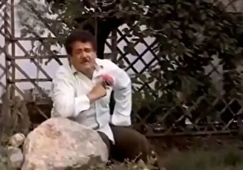 خانه زوج هنرمند در جنگ آسیب دید
