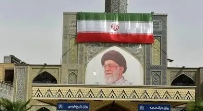  آماده‌سازی حرم مطهر امام رضا علیه السلام برای تدفین امام شهید/ویدیو 