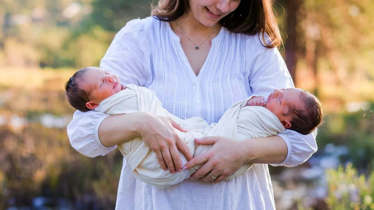 نگهداری نوزادان دوقلو : ترفندهای مراقبت از دوقلوها
