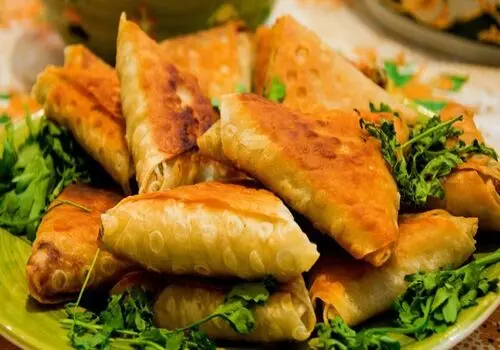 آیا  واقعا غذای خانگی نسبت به غذا‍‌های دیگر سالم‌تر است؟
