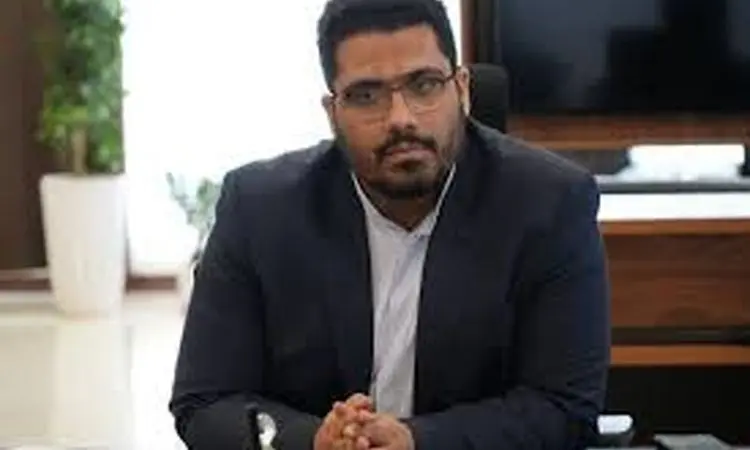 آرامش در بازار میوه نوروز / مدیر سازمان میادین: نگرانی برای شب عید بی‌مورد است + ویدئو