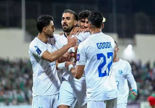 پای خانواده مهران احمدی به گل استقلال باز شد!