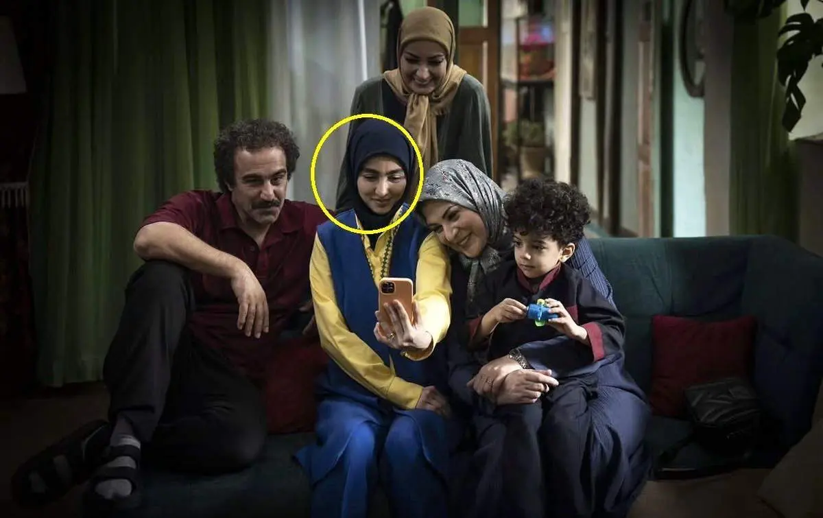 کافه‌گردی جنجالی نیکا معمولی در کنار همسر و دوستان! / حواشی داغ بازیگران "پایتخت" تمامی ندارد!