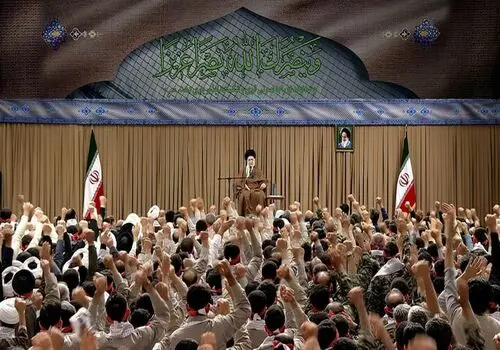 رهبر انقلاب: تصور آمریکا و رژیم صهیونیستی کاملاً اشتباه است؛ آن کسی که ریشه‌کن خواهد شد اسرائیل است