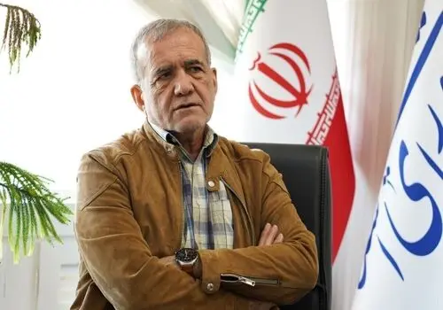آغوش گرم خاتمی برای مسعود پزشکیان+ فیلم
