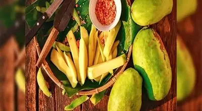طعم دلپذیر جنوب در خانه؛ طرز تهیه ترشی انبه خانگی!