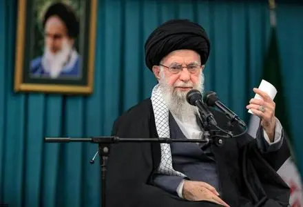 توئیت جدید صفحه مقام معظم رهبری در مورد ضربه محکم ایران به رژیم صهیونیستی