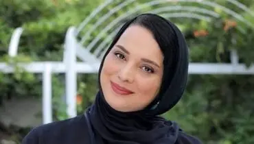 روشنک عجمیان با این عکس جنجالی، کریسمس را تبریک گفت