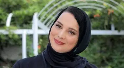 روشنک عجمیان با این عکس جنجالی، کریسمس را تبریک گفت