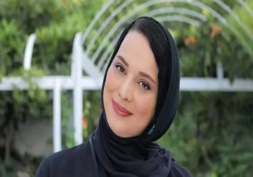 پست معنا دار روشنک عجمیان مورد توجه قرار گرفت: تا جنون فاصله‌ای نیست از این‌جا که منم! + عکس
