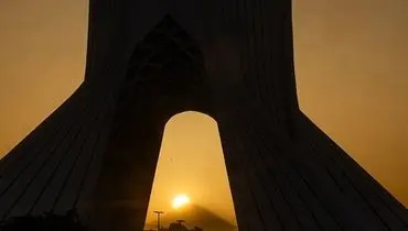 طلوع خورشید بر فراز دماوند
