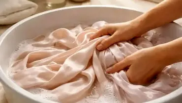 روش‌های اصولی شستشوی ملحفه ابریشمی در منزل

