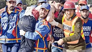 حمله تروریستی به مقر فرماندهی نیروهای مرزی در پیشاور پاکستان