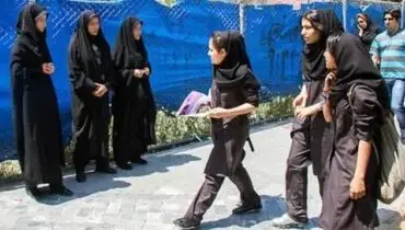 روی سر بی حجاب ها، روسری دو قطبی نیندازید