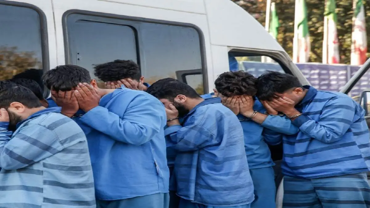 دستگیری ۲۸ نفر از لیدرها و عاملان حریق فروشگاه‌ها و پایگاه‌های بسیج 