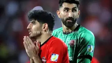 پوستر قهرمانی تراکتور با حضور بیرانوند