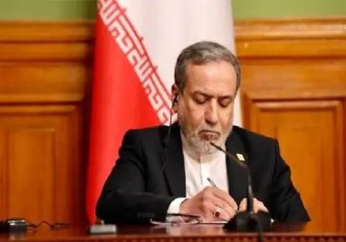 پاسخ تند عراقچی به نماینده امارات در نشست بریکس/ امارات مستقیما در اقدام تجاوزکارانه علیه کشور من دخیل بود