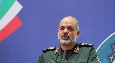 سردار وحیدی: باید یک دانشمند و عالِم بالای سر جامعه باشد نه یک هنرپیشه! + فیلم