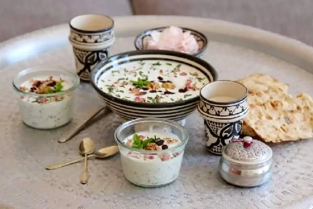 طرز تهیه آبدوغ خیار مجلسی