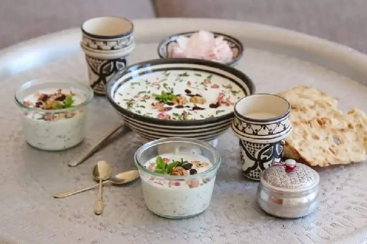 طرز تهیه آبدوغ خیار مجلسی