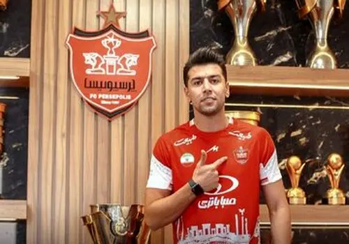 
 هافبک پرسپولیس قراردادش را فسخ کرد
