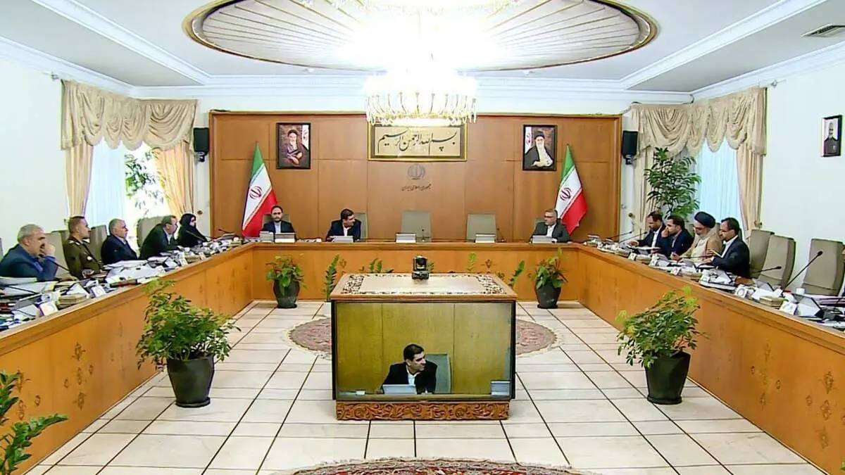 جای خالی رئیس جمهور در جلسه هیات دولت+ عکس
