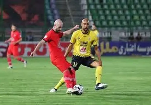 مدافع سپاهان تمدید کرد.