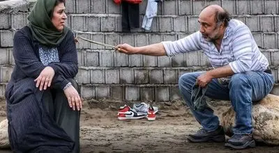 صحبت های کیانوش عیاری کارگردان ویلای ساحلی درباره تصمیمش برای ساخت فیلم با موضوع جنگ رمضان 