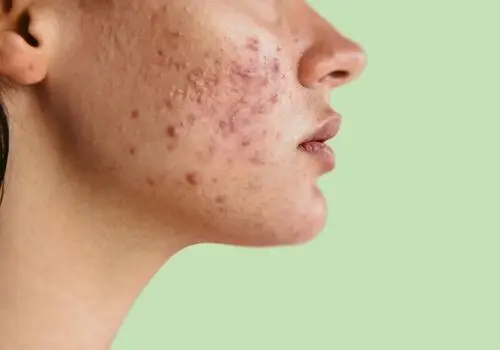 اشک های هدایت هاشمی بازیگر سینما برای دانش آموزان مدرسه میناب