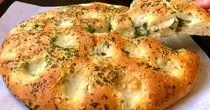 طرز تهیه لذیذترین نان سیر و جعفری فقط در ۲۰ دقیقه+ فیلم/ پخت سریع و ساده نان سیر و جعفری