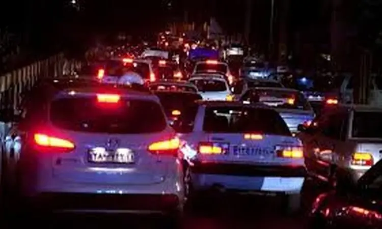 وضعیت ترافیک شب یلدا در اتوبان چمران تهران +ویدئو