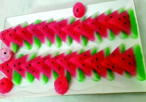 باسلوق خانگی رژیمی با شیره انگور؛ خوشمزه و سالم