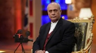 بهمن دان در جمع امدادگران هلال‌احمر